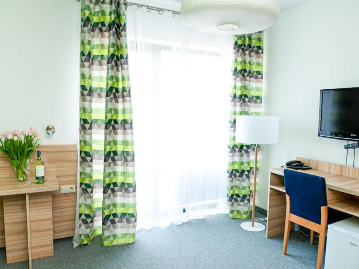 Gosciniec Ptasi Zaulek Bed & Breakfast นีคอร์เซ ภายนอก รูปภาพ