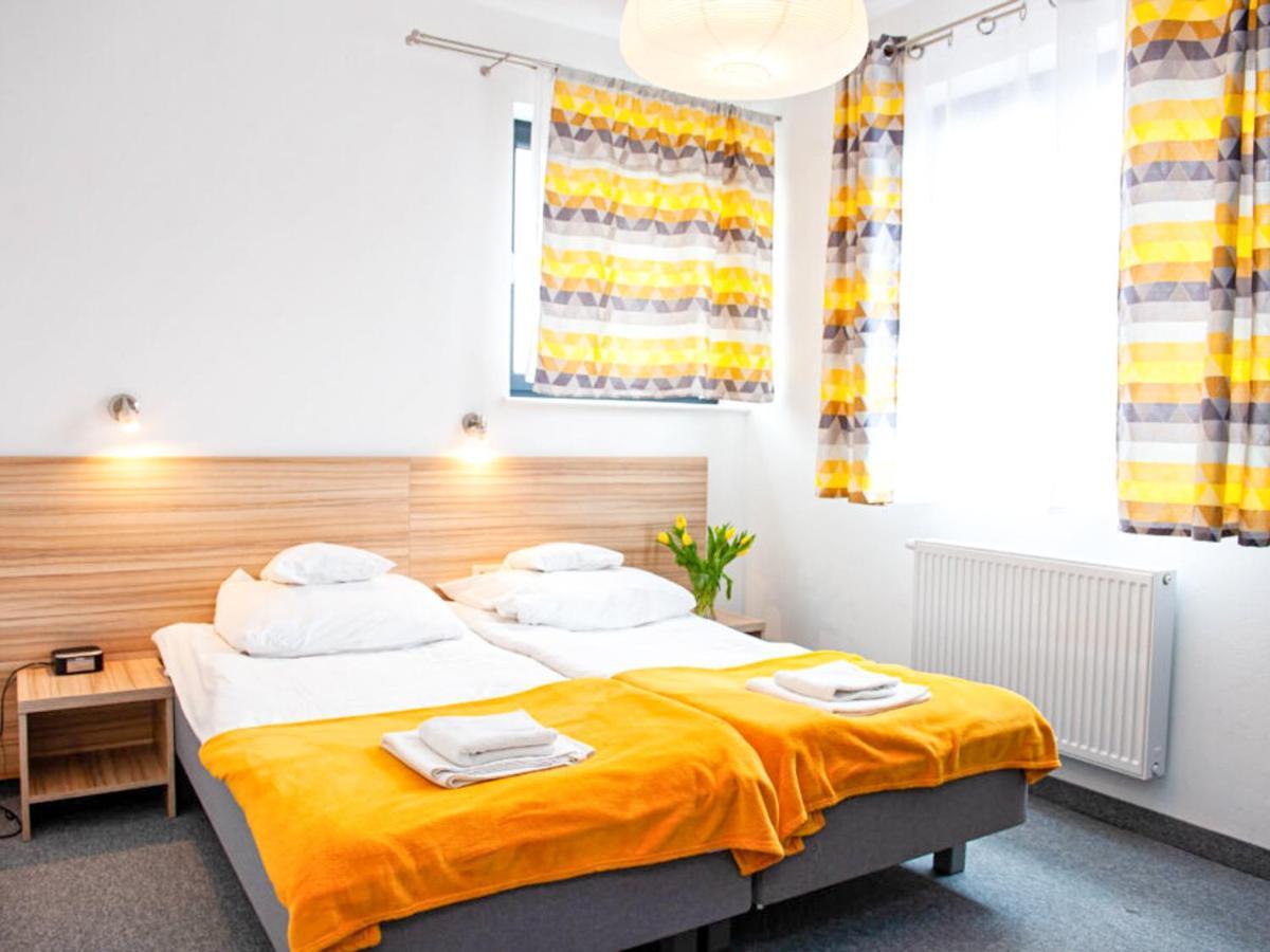 Gosciniec Ptasi Zaulek Bed & Breakfast นีคอร์เซ ภายนอก รูปภาพ